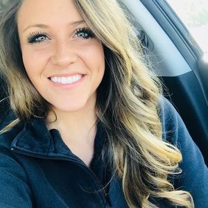 Meet your Posher, Cyndi